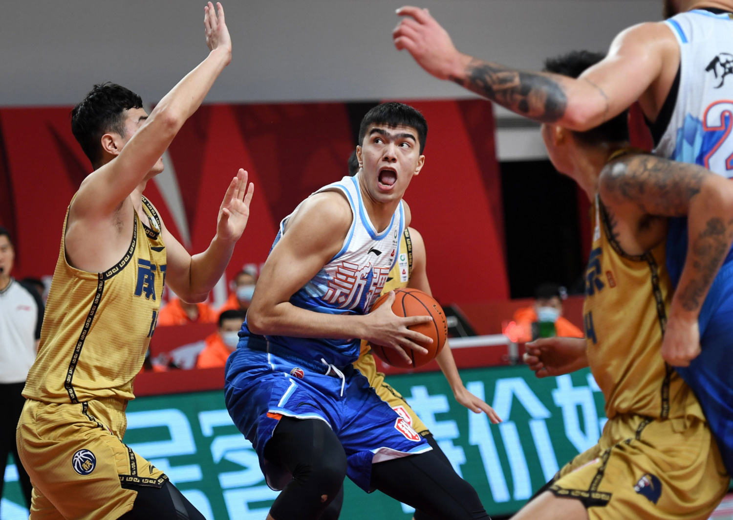 关于临场表现：球员在关键时刻的发挥关键的信息